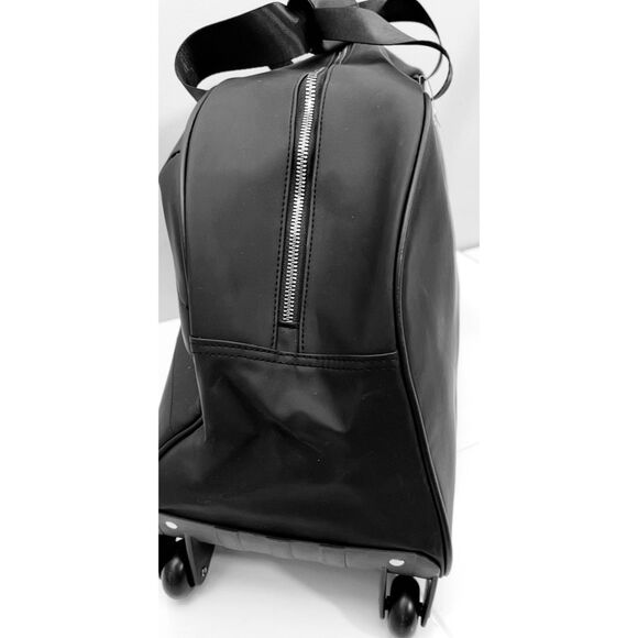 NWT Adrienne Vittadini Rolling Duffle bag - Picture 5 of 9